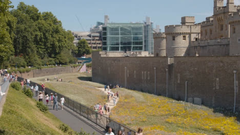 Exterior-Of-The-Tower-Of-London-England-UK-With-Gardens-Planted-For-Superbloom-Event