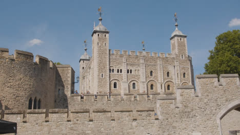 Außenseite-Des-Tower-Of-London-England-Großbritannien-7