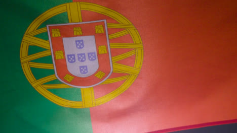 Nahaufnahme-Studioaufnahme-Des-Füllrahmens-Mit-Portugiesischer-Flagge