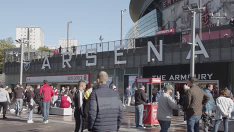 Exterior-Of-The-Emirates-Stadium-Home-Ground-Arsenal-Football-Club-London-With-Supporters-On-Match-Day