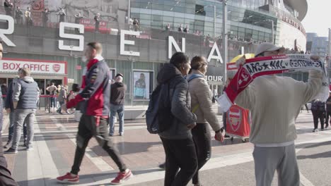 Exterior-Of-The-Emirates-Stadium-Home-Ground-Arsenal-Football-Club-London-With-Supporters-On-Match-Day-13