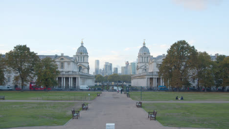 View-Of-Old-Royal-Naval-College-With-City-Skyline-From-Greenwich-Park-1