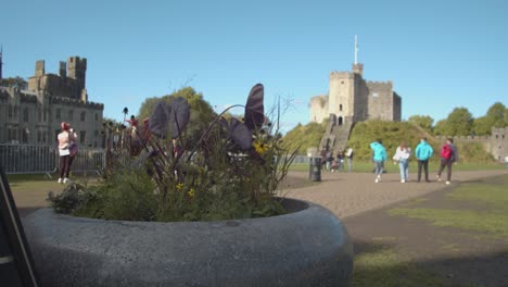 Exterior-Of-Cardiff-Castle-In-Wales-With-Tourists