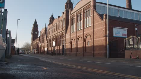 Exterior-Of-Green-Lane-Masjid-Mosque-And-Community-Centre-In-Birmingham-UK-11
