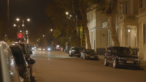 Hotels-and-Luxury-Housing-In-Belgravia-London-Busy-With-Traffic-At-Night-1