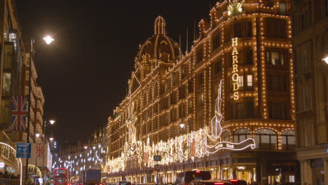 Exterior-Of-Harrods-Department-Store-In-London-Decorated-With-Christmas-Lights-5