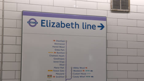 Nahaufnahme-Der-Stationskarte-Für-Die-Neue-U-Bahnverbindung-Der-Elizabeth-Line-In-London,-Großbritannien
