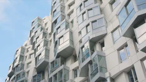 Apartamentos-De-Lujo-En-El-Desarrollo-De-La-Central-Eléctrica-De-Battersea-En-Londres,-Reino-Unido-5