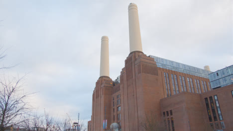 Außenansicht-Der-Battersea-Kraftwerksentwicklung-In-London,-Großbritannien-1