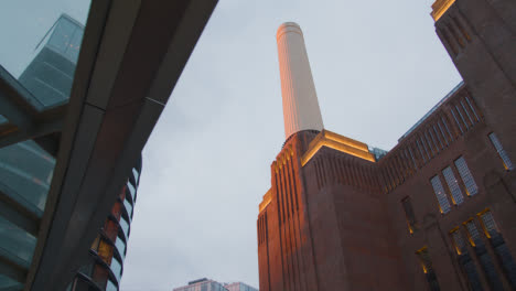 Battersea-Power-Station-Development-With-Luxury-Apartments-In-London-UK-At-Dusk-4
