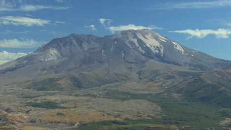Washington-Mount-St.-Helens-zooms-in