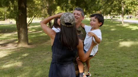 Happy-children-celebrating-military-dads-returning
