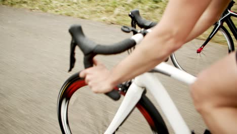 Deportistas-Montando-En-Bicicleta-Durante-La-Competición