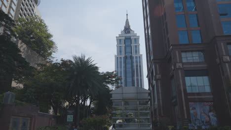 Außenansicht-Eines-Wolkenkratzers-Im-Ub-City-Gebäude-In-Bangalore,-Indien