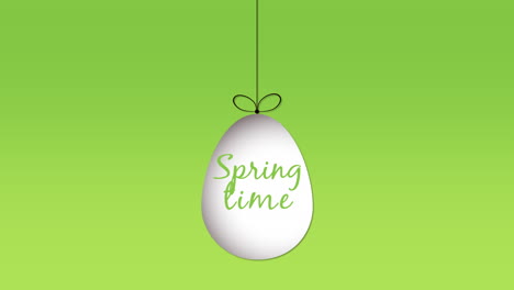 El-Huevo-Simbólico-Que-Cuelga-De-Primavera-Trae-Esperanza-En-Un-Verde-Vibrante