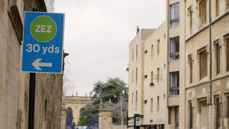 Close-Up-On-Sign-For-Zero-Emission-Traffic-Zone-In-City-Centre-Of-Oxford-2