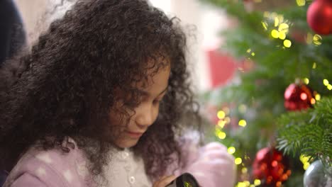 Child-Playing-with-Binoculars-at-Christmas-2