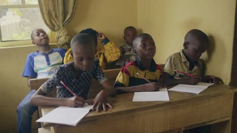 Nigerian-Children-in-Classroom-02