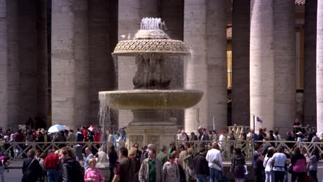 Fountain-in-St-Peter's-Square-Rome