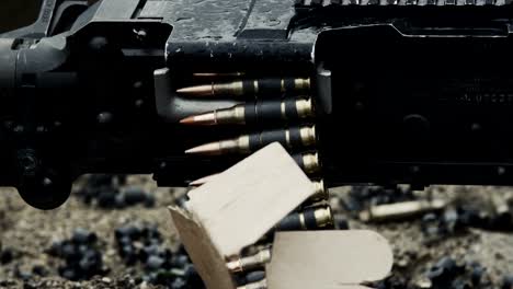 M240-Bravo-Machine-Gun-Fire-02