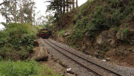 Ooty-Tamil-Nadu--India--Medium-wide-angle-shot-of-the-world-famous-only-rack-train-in-India-running-on-the-Nilgiri-montaña-range