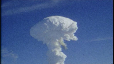 Archive-Clip-of-Atomic-Bomb-Cloud-Development-03