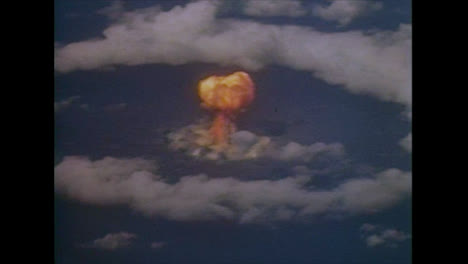 1946-Operation-Crossroads-fähiger-Atombombentest-Im-Bikini-Atoll