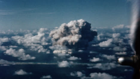 1946-Baker-Atombombe-Während-Der-Operation-Kreuzung-Am-Bikini-Atoll-002