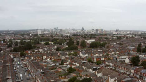 Drone-Shot-Flying-Over-Housing-Estate-In-Birmingham,-England-01