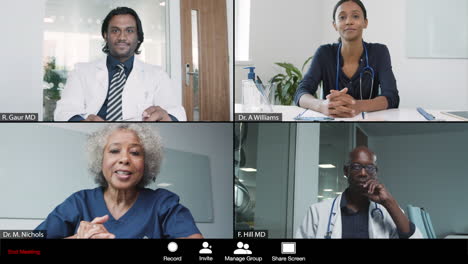 Ärztin-Mittleren-Alters,-Die-Videokonferenz-Mit-Kollegen-Führt