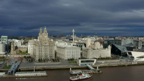 Drone-Shot-Pulling-Away-From-The-Three-Graces