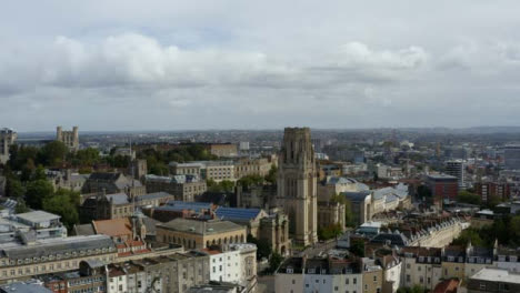 Drone-Shot-Elevándose-Wills-Memorial-Building-01