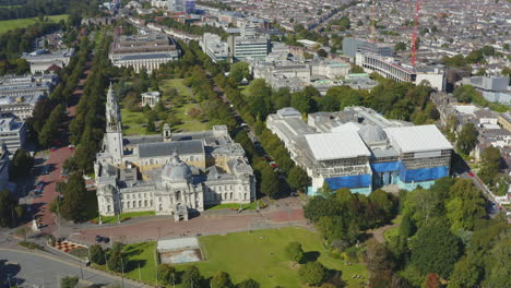 Drone-Shot-Pulling-Away-from-National-Museum-Cardiff-and-City-Hall-02