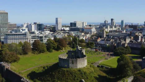 Drone-Shot-Orbiting-Cardiff-Castle-In-Wales-01