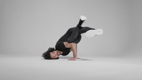 Wide-Shot-of-Breakdancer-Dancing