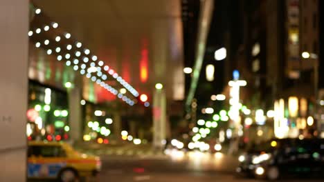 Soft-Fokus---Nachtansicht-von-Innenstadt-von-Roppongi-Kreuzung