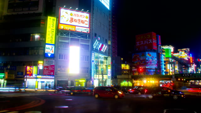 Nacht-hyper-Zeitraffer-4K-Auflösung-in-der-Nähe-von-Shinjuku-Station-slow-shutter