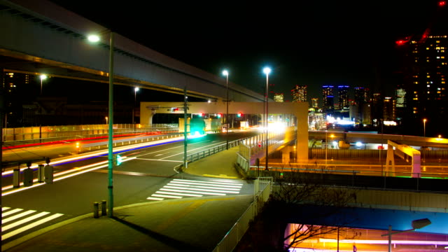 Night-lapse-4K-in-front-of-Ariake-station-slow-shutter-zoom-in