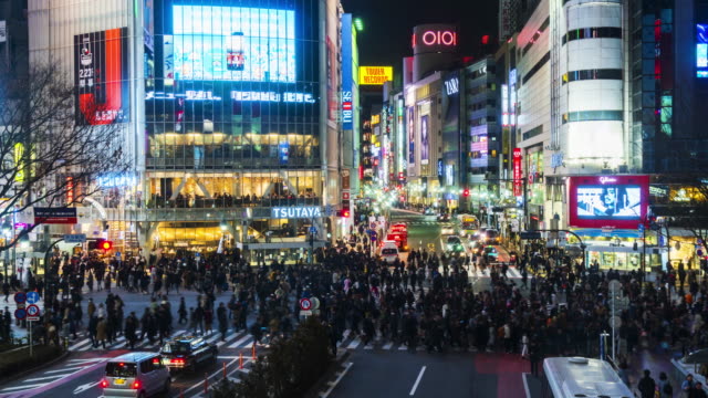 Timelapse-of-people-walk-across-the-famous-Shibuya-Crossing-in-Tokyo-Japan