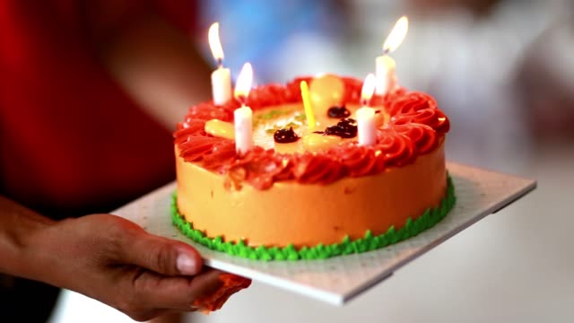 Birthday-Cake-in-Hand