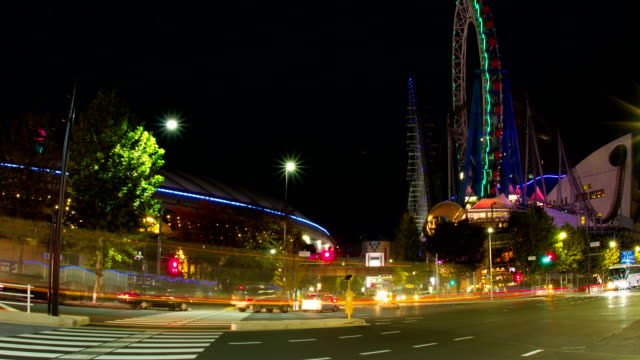 Nacht-Zeitraffer-4K-einschließlich-Tokyo-Dome-Riesenrad-weit-geschossen-verkleinern