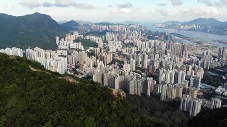 lion-rock-in-hong-kong-with-the-city-background
