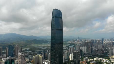 Vista-aérea-del-paisaje-urbano-de-Shenzhen-durante-el-día
