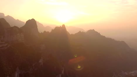 Montañas-de-Tianmen-en-Zhangjiajie