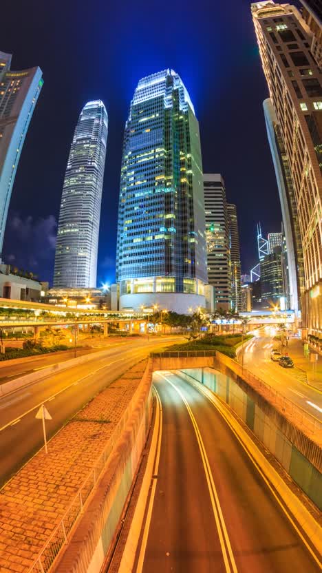Hong-Kong-Nacht-Stadtbild-4K-Zeitraffer-(vertikale-Bildschirm,-verkleinern)