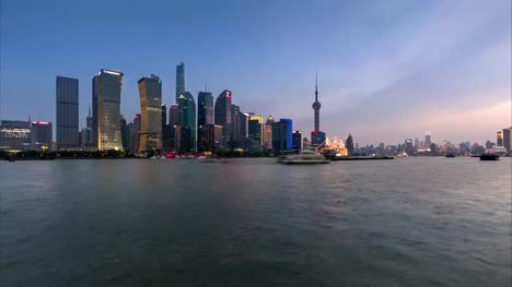 Día-a-noche-timelapse-de-Shanghai-y-paisaje-urbano