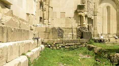 Ancient-wall-of-the-temple-Bagrati---Georgia,-Kutaisi