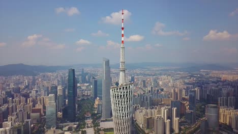 Guangzhou-Stadtbild-Kanton-Turm-Sonnenseite-quadratische-Antenne-Innenstadt-hautnah-4-k-china