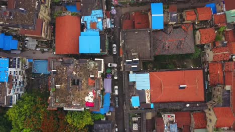 China-Tag-Zeit-Wuhan-City-Block-auf-dem-Dach-Auto-Parkplatz-aerial-Panorama-4k-Leben
