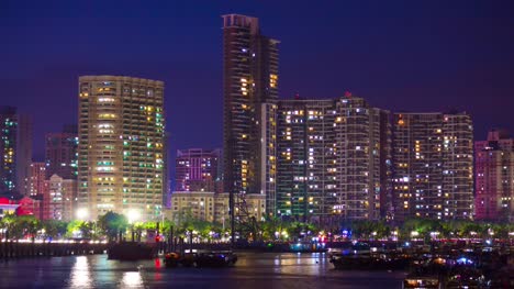 Zhuhai-Stadt-Bucht-Nacht-beleuchtete-Yacht-Boot-Dock-Panorama-4-k-Zeit-hinfällig,-china